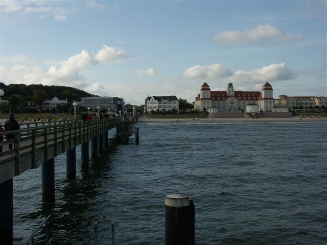 Seebrücke und Kurhaus in Binz